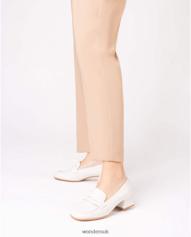 Footwear VZ2PD222 Women Wonders Off White Gift Moccasin