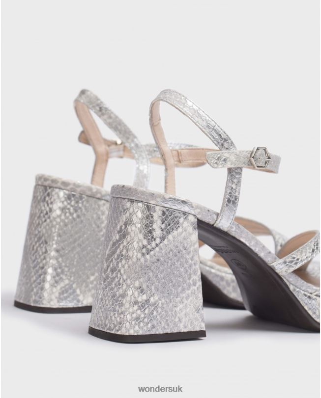 Footwear VZ2PD2 Women Wonders Plata Silver Love Sandal