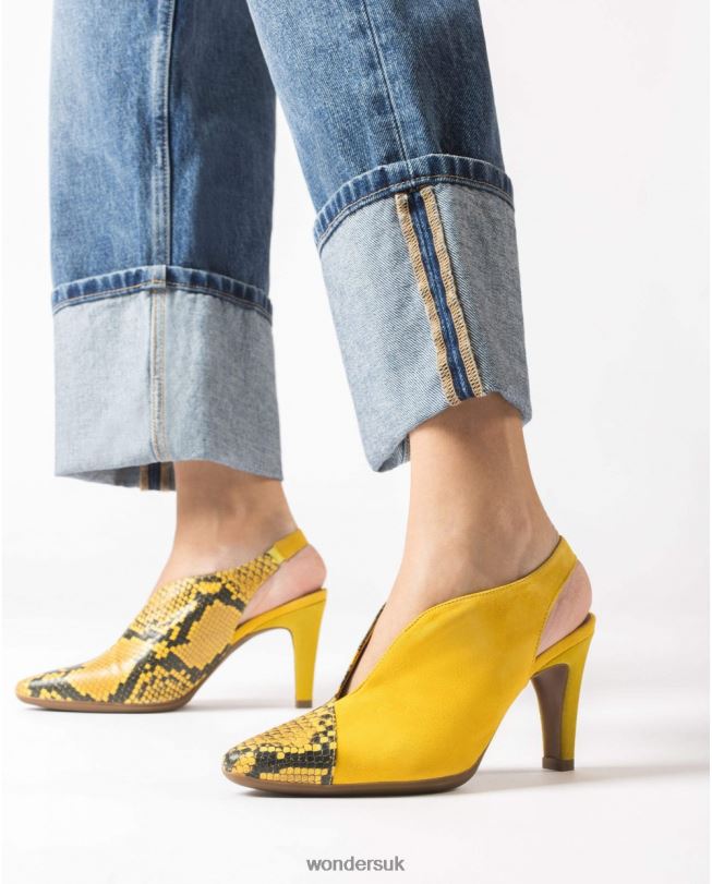 Footwear VZ2PD413 Women Wonders Lemon/Amar V-Cut Leather Court Shoe