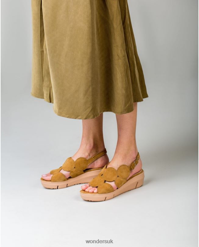 Footwear VZ2PD455 Women Wonders Sand Suede Leather Sandal With Circle Detail