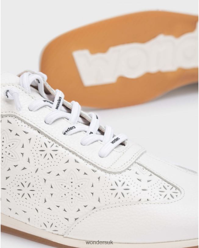 Footwear VZ2PD282 Women Wonders Off/Plata White Brit Trainers