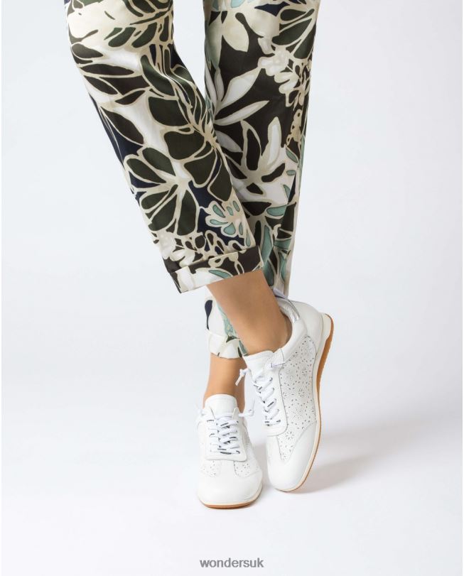 Footwear VZ2PD282 Women Wonders Off/Plata White Brit Trainers