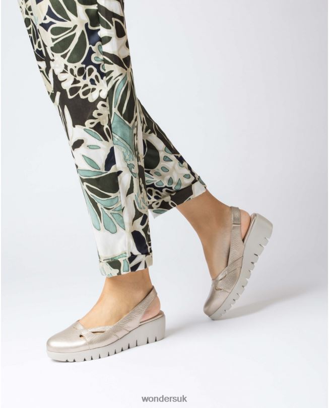 Footwear VZ2PD226 Women Wonders Platino Gold Sevilla Shoe